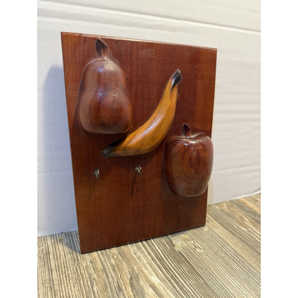 VTG Wooden Carved Fruit‎ key holder or handcrafted piece 3D MCM